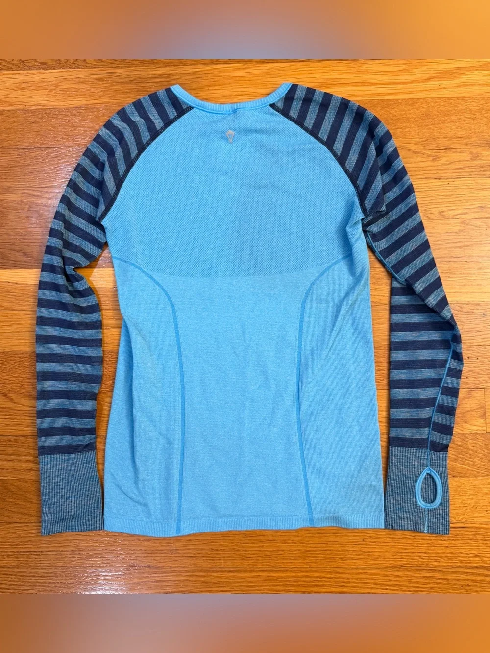 Ivivva (Lululemon) Girl’s Fly Tech Long Sleeve Tee in Blue w/ stripes - Size 14